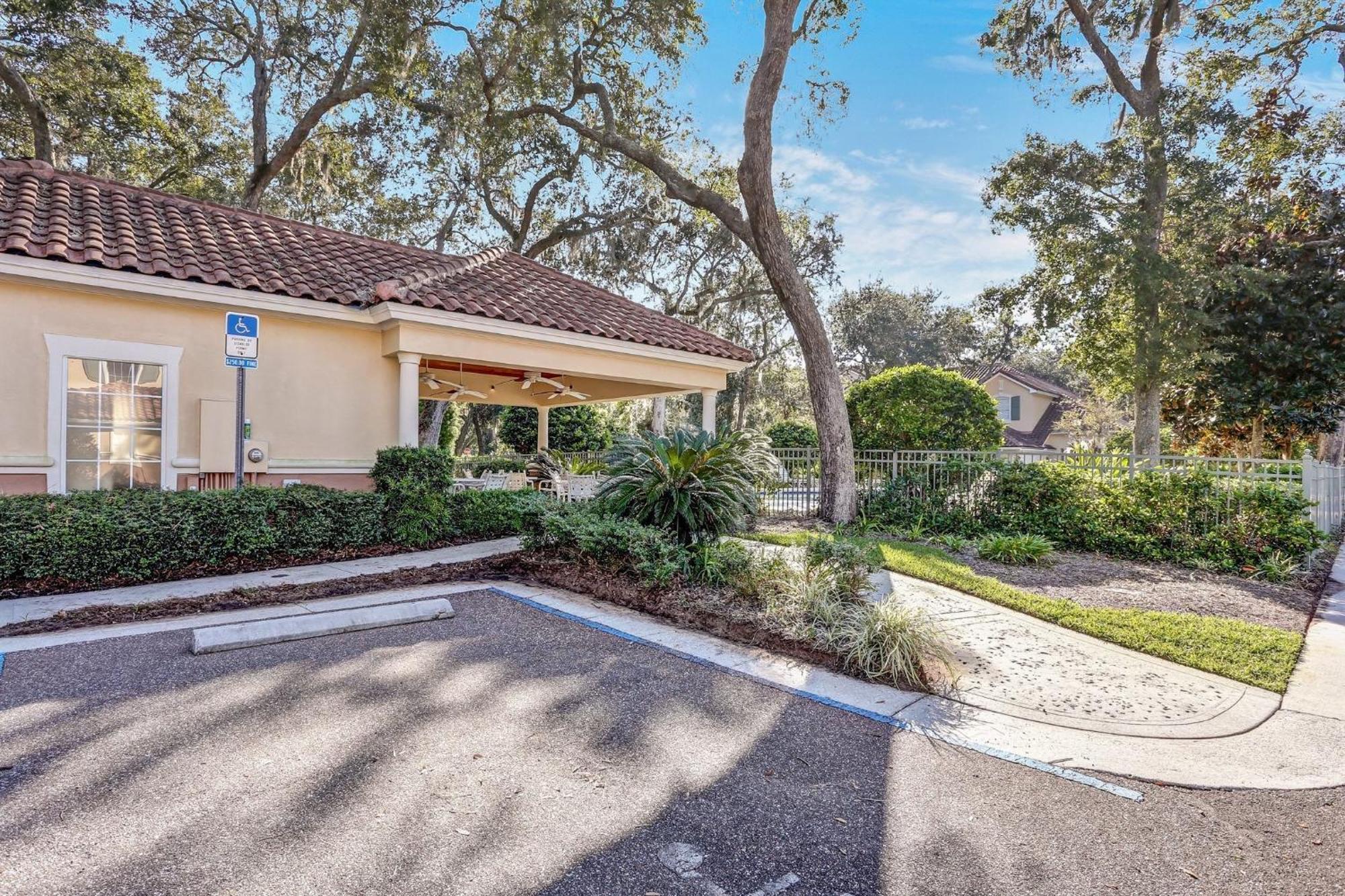 Gated Villas At Summer Beach American Beach 外观 照片